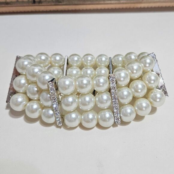 Faux Pearl & Rinestone Stretch Bracelet 18cm 7in Costume Jewlery Set Stones - Picture 1 of 7